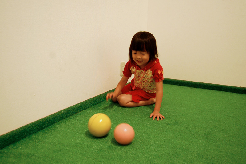 スフィアズ ・オン・ザ・アーティフィシアル・グラス