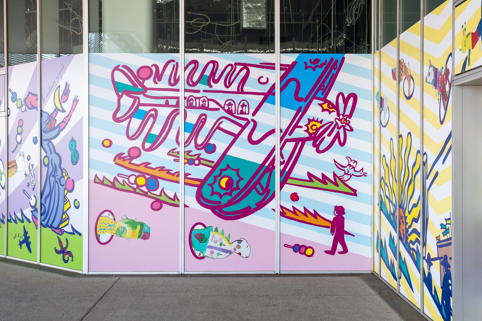 偶然現れたワームホール。優美な死骸は武蔵野の草むらでどんなシュルレアリスムの夢を見るのか。
