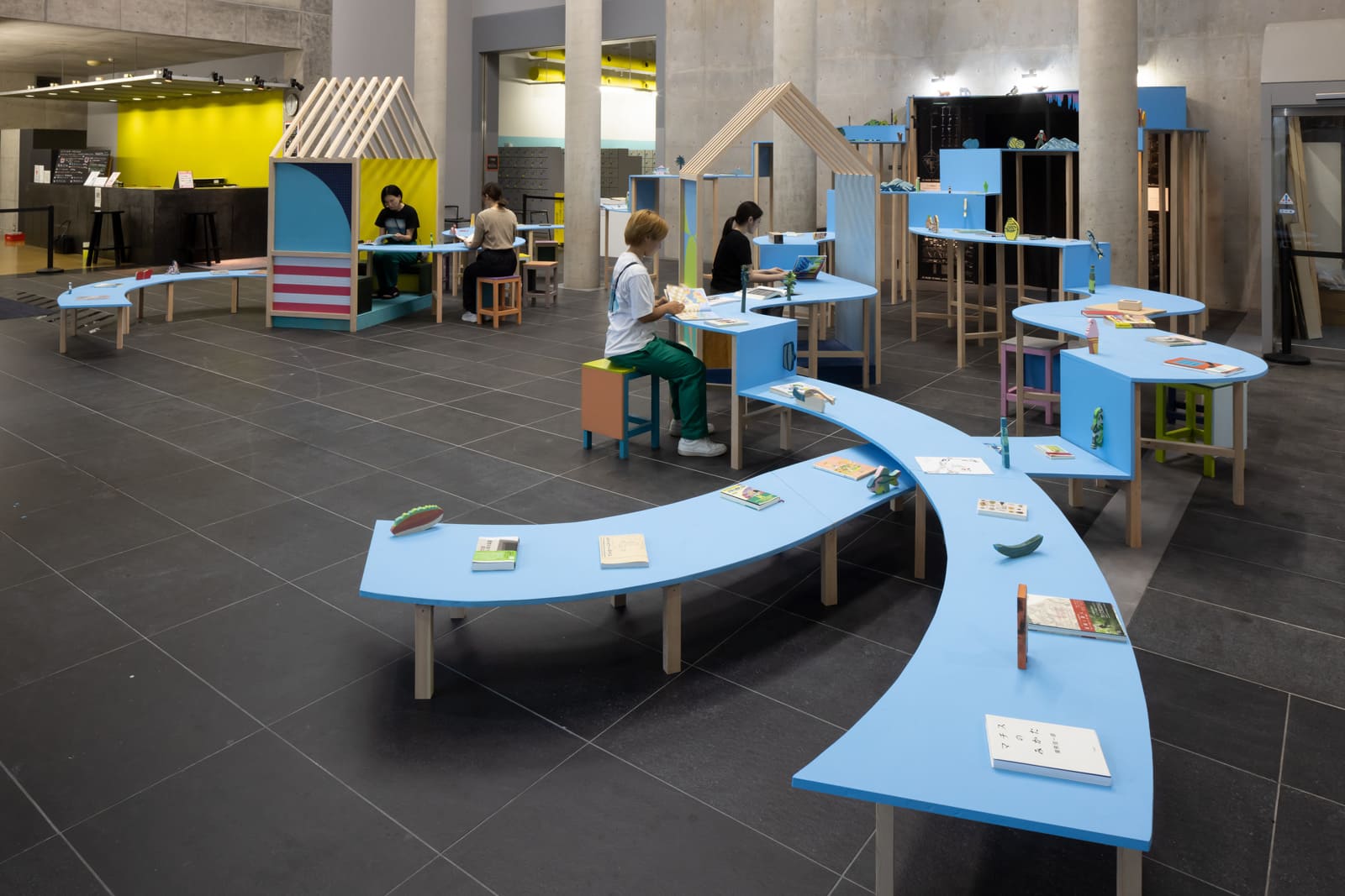 The Long and Winding River (tunnel and table)
