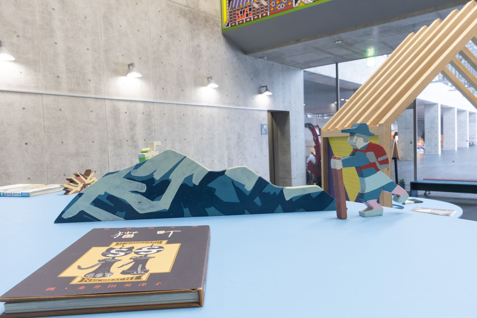 The Long and Winding River (tunnel and table)
