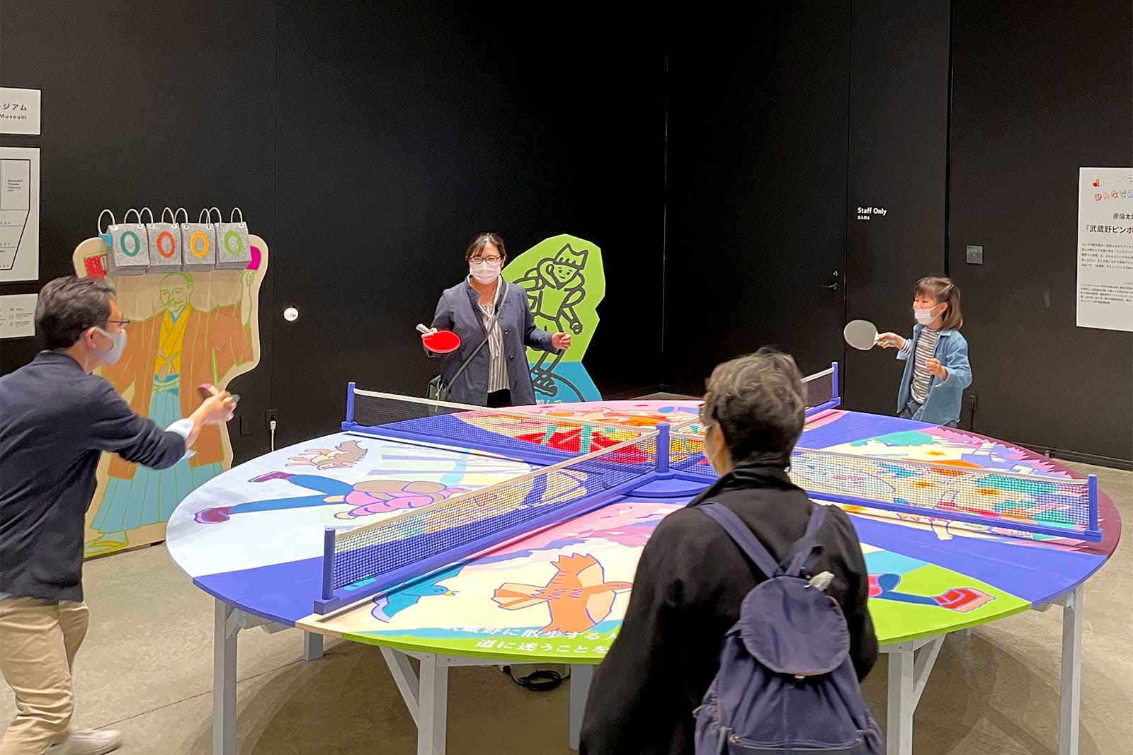 原倫太郎と原游による体験型アート卓球《武蔵野ピンポンフィールド》