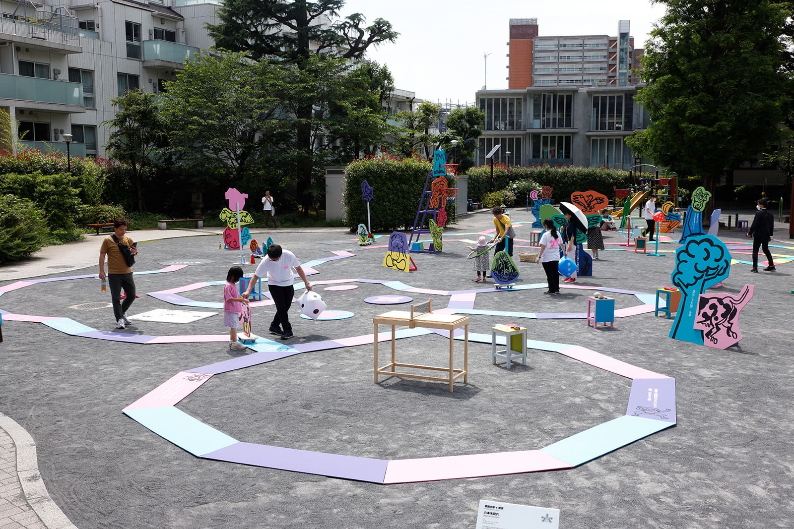 原倫太郎と原游による体験型アート双六《六本木双六》